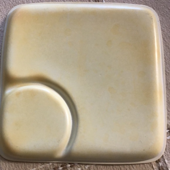 1970s Plastic horderves Dessert Appetizer Plates Vintage Flowers- rare find - Picture 4 of 5